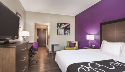 Room, 1 King Bed, Accessible, Non Smoking (Mobility Accessible)