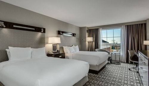 Room, 2 Queen Beds, Non Smoking, Bathtub