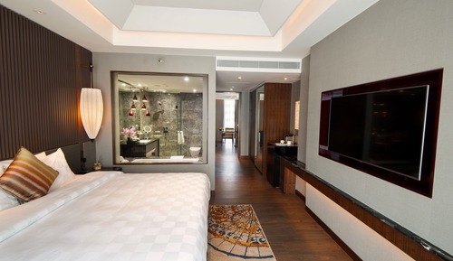 Junior Suite, 1 King Bed (Irrawaddy)