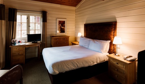 Woodland Cabin Standard