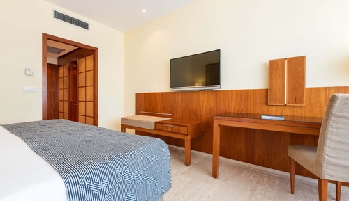 Double Room (Parking)