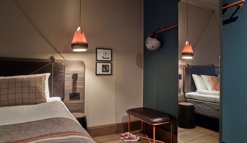 Double Room (Large King)