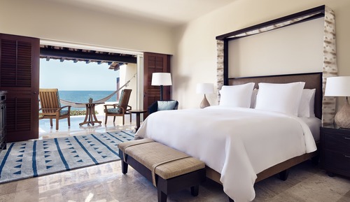 Oceanfront Plunge Pool Suite