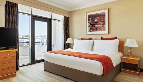 Suite, 1 King Bed (Dining Area)
