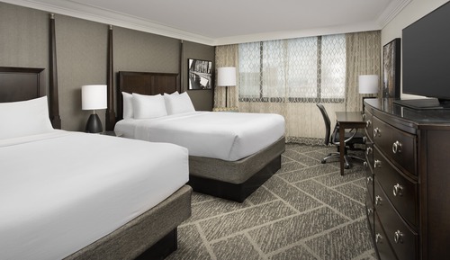 Standard Room, 2 Queen Beds (High Floor)