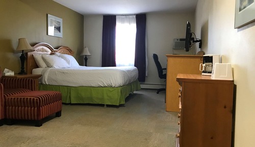 Deluxe Suite, 1 King Bed, Non Smoking, Kitchen