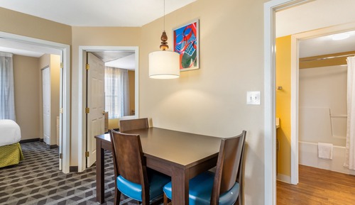 Suite, 2 Queen Beds, Non Smoking
