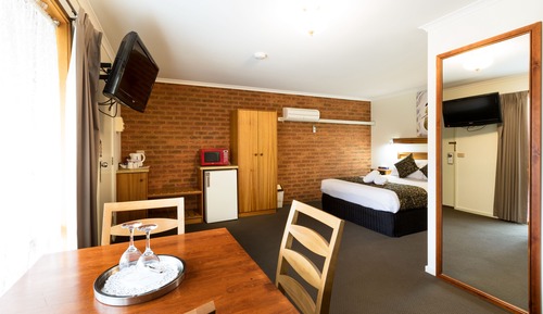 Executive Shared Dormitory, Non Smoking, Balcony (Executive Spa Suite)