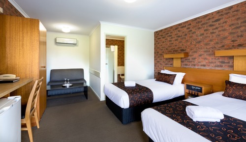 Standard Suite, 1 Bedroom, Non Smoking (King Twin Suite)