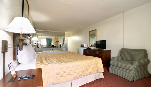King Room with Spa Bath- Non Smoking