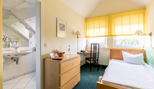 Standard Single Room