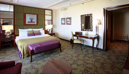 Suite, 2 Queen Beds (royal suite)