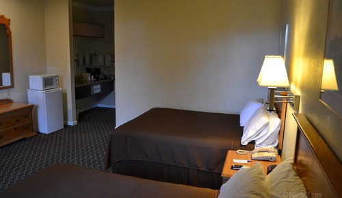 Standard Room, 2 Queen Beds, Non Smoking