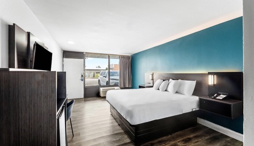 Room, 1 King Bed, Accessible, Non Smoking