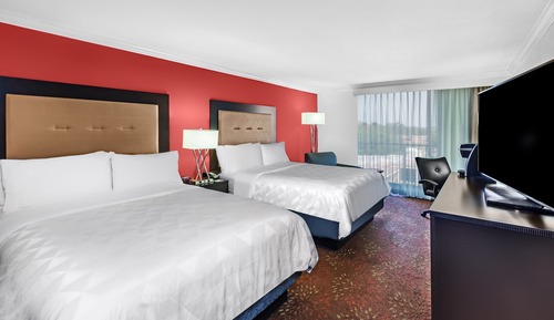Standard Room, 2 Queen Beds, Accessible (Accessible Tub)