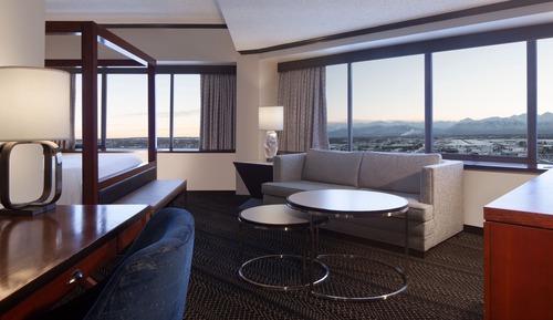 Junior Suite, 1 King Bed with Sofa bed