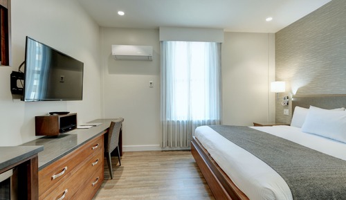 Studio, 1 King Bed