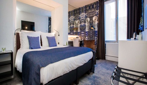 Comfort Room, 1 Queen Bed