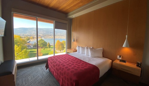 West Wing, Partial Lakeview Suite