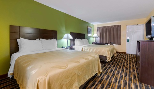Room, 2 Queen Beds, Smoking