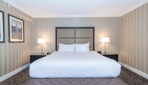 Grand Room, 1 King Bed (Premium, Top Floors)