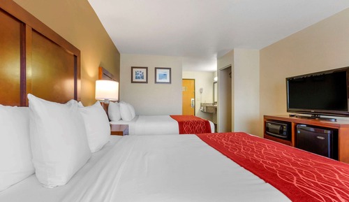 Standard Room, 2 Queen Beds, Non Smoking