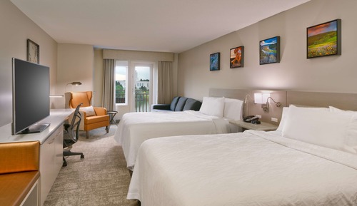 2 Queen Riverview