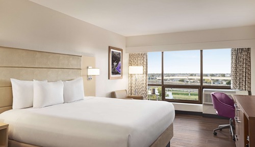 One King Bed, Non-Smoking, Accessible