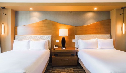 Room, 2 Queen Beds, Golf View