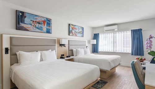 Deluxe Room, 2 Double Beds, Partial Ocean View