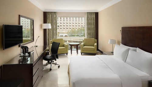 Standard Room, 1 King Bed