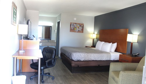 Standard Room, 1 King Bed, Non Smoking