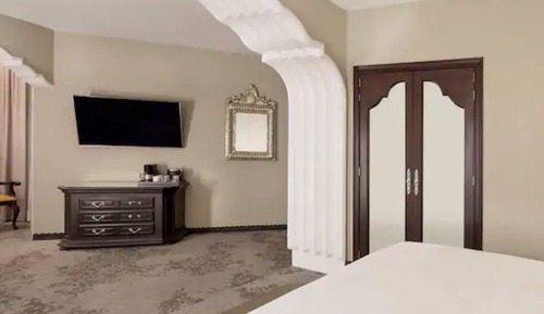 Junior Suite, 1 King Bed