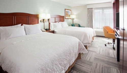 Room, 2 Queen Beds, Non Smoking, Lake View