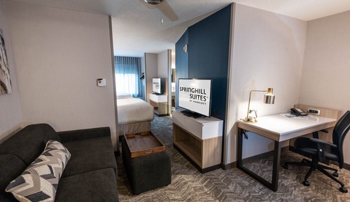 Suite, Multiple Beds (Mobility Accessible, Roll-in Shower)