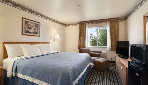 Studio Suite, 1 King Bed, Non Smoking