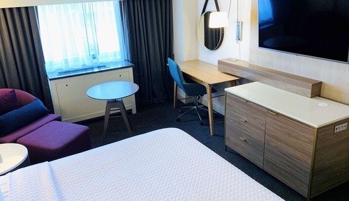 Deluxe Room, 1 King Bed (Deluxe King)