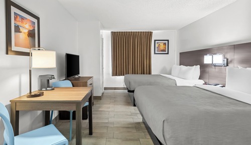 Suite, Multiple Beds, Non Smoking