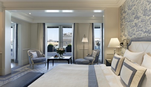 Signature Suite Terrace