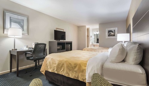 Standard Room, 2 Queen Beds, Smoking