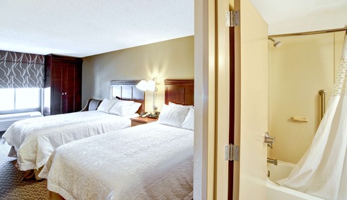 2Double Beds
