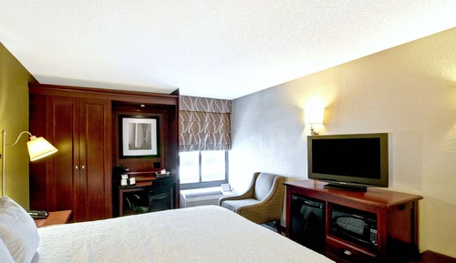 One King Bed, Non-Smoking