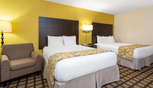 Room, 2 Queen Beds, Non Smoking