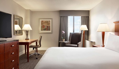 King, Executive Room