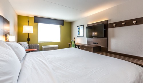 Standard Room, 1 King Bed