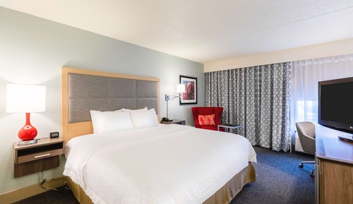 One king bed non smoking