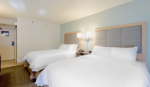 Two Queen Beds, Non-Smoking, Hearing Accessible