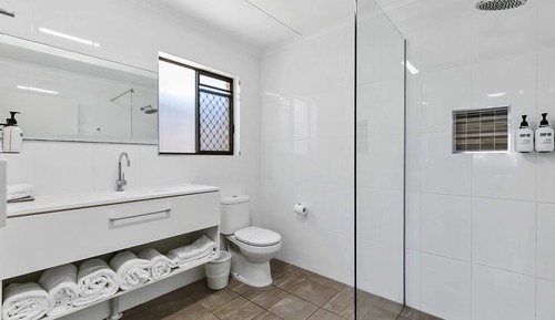 Standard Room, Multiple Beds, Non Smoking (Upgrade)