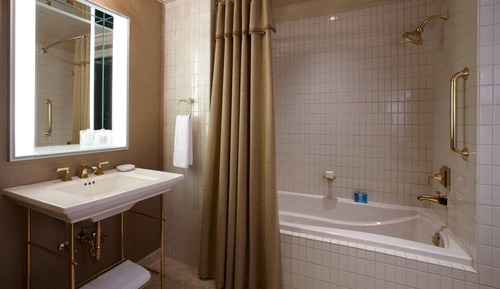 Standard Room, 1 King Bed (Carriage House)
