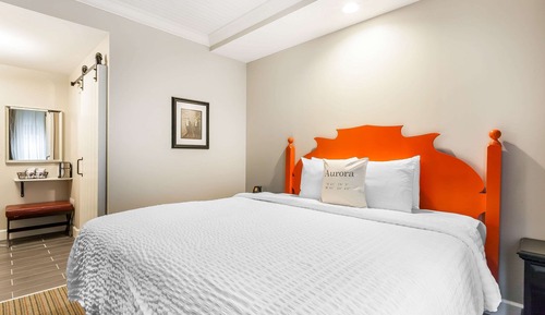 Deluxe Room, 1 King Bed